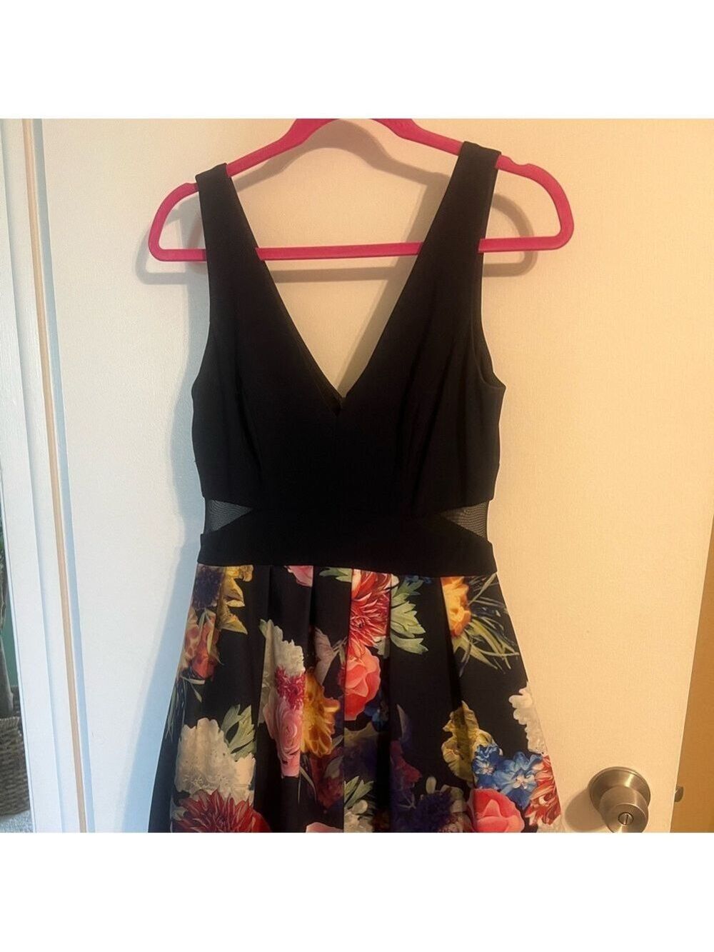 Xscape Navy Blue and Floral Dress Size 8 - Picture 2 of 8